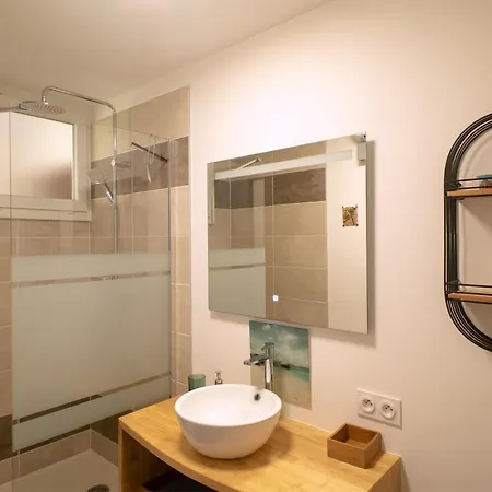 דירה 66b - Beautiful Flat 800m From The Sea With Private Parking *