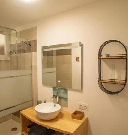 66b - Beautiful Flat 800m From The Sea With Private Parking דירה *