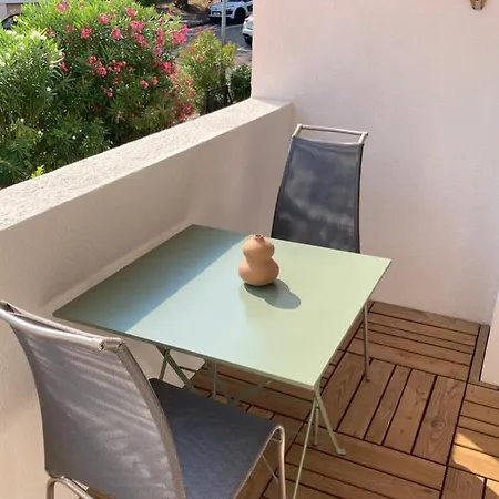 66b - Beautiful Flat 800m From The Sea With Private Parking דירה *