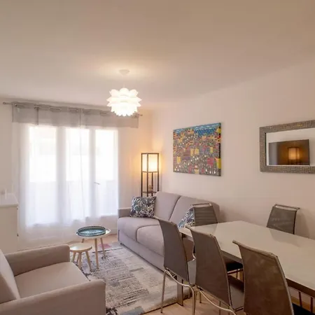 66b - Beautiful Flat 800m From The Sea With Private Parking Apartamento *